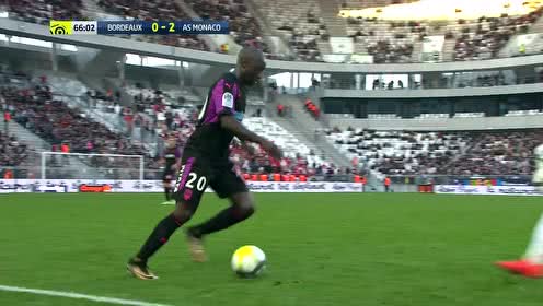 FIFA官方：C罗因直红被禁赛3场，剩余两场被缓期一年执行