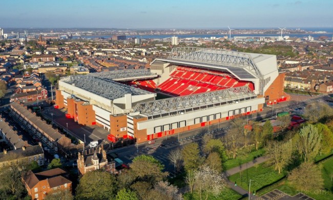 帕克：齐尔克泽远不及谢什科，德利赫特已成英超最佳后卫之一（帕克评价：齐尔克泽不及谢什科，德利赫特已跻身英超顶级中卫行列）