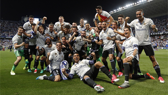 足球转会市场最新动态及趋势