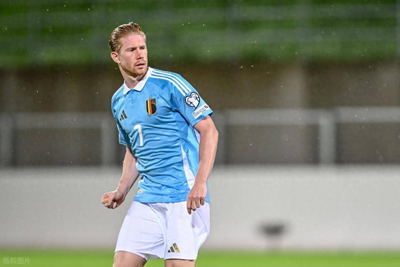 38岁后单赛季为意甲升班马攻入至少4球，瓦尔迪是历史第二人（瓦尔迪成史上第二位38岁后单季为意甲升班马攻入至少4球的球员）